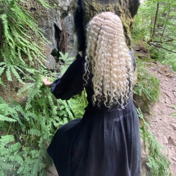 100% Black linen wrap dress made in Latvia - Picture 4 of 4